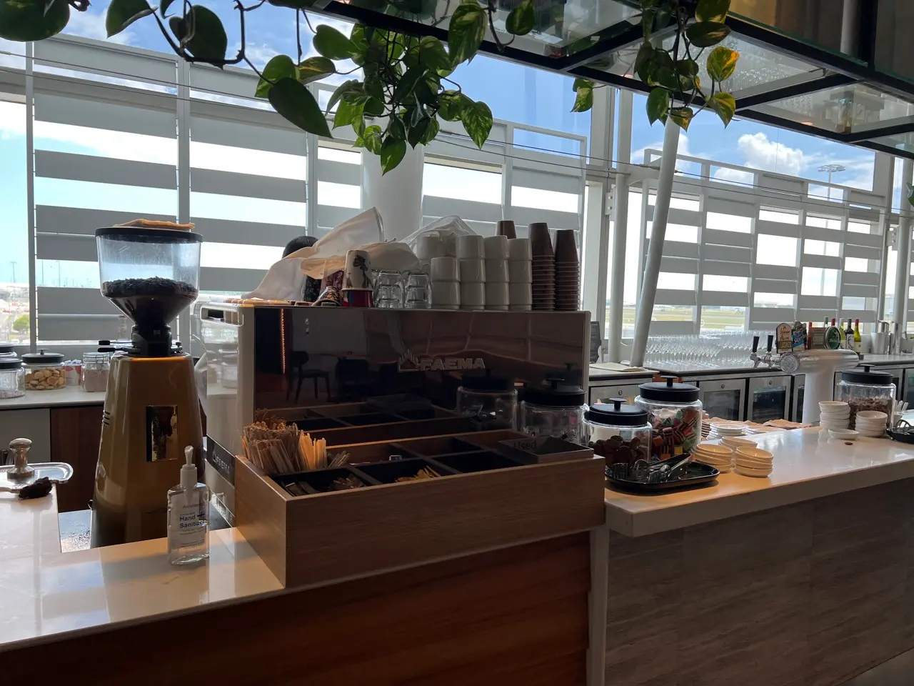 Qantas lounge coffee machine