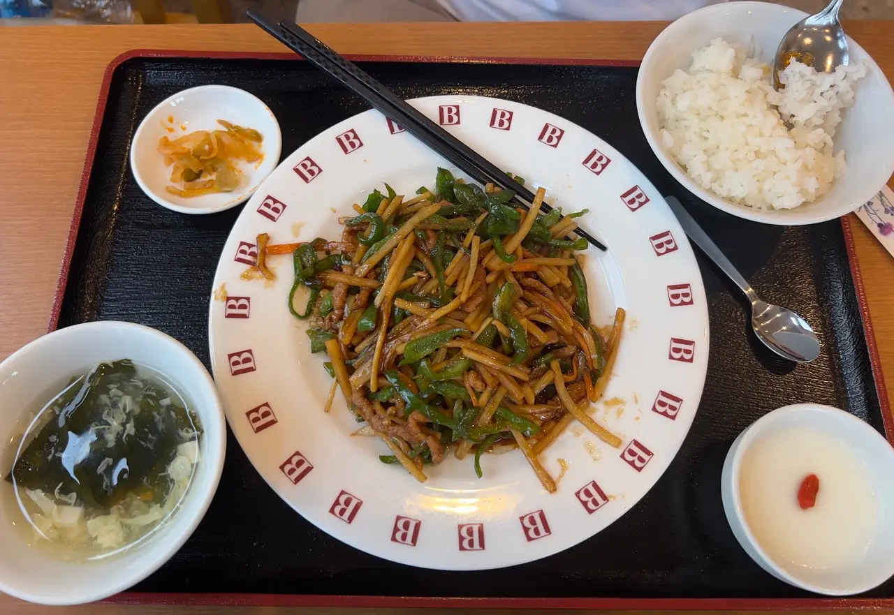 Chinjao Rosu (Japanese style peper steak stir fry)