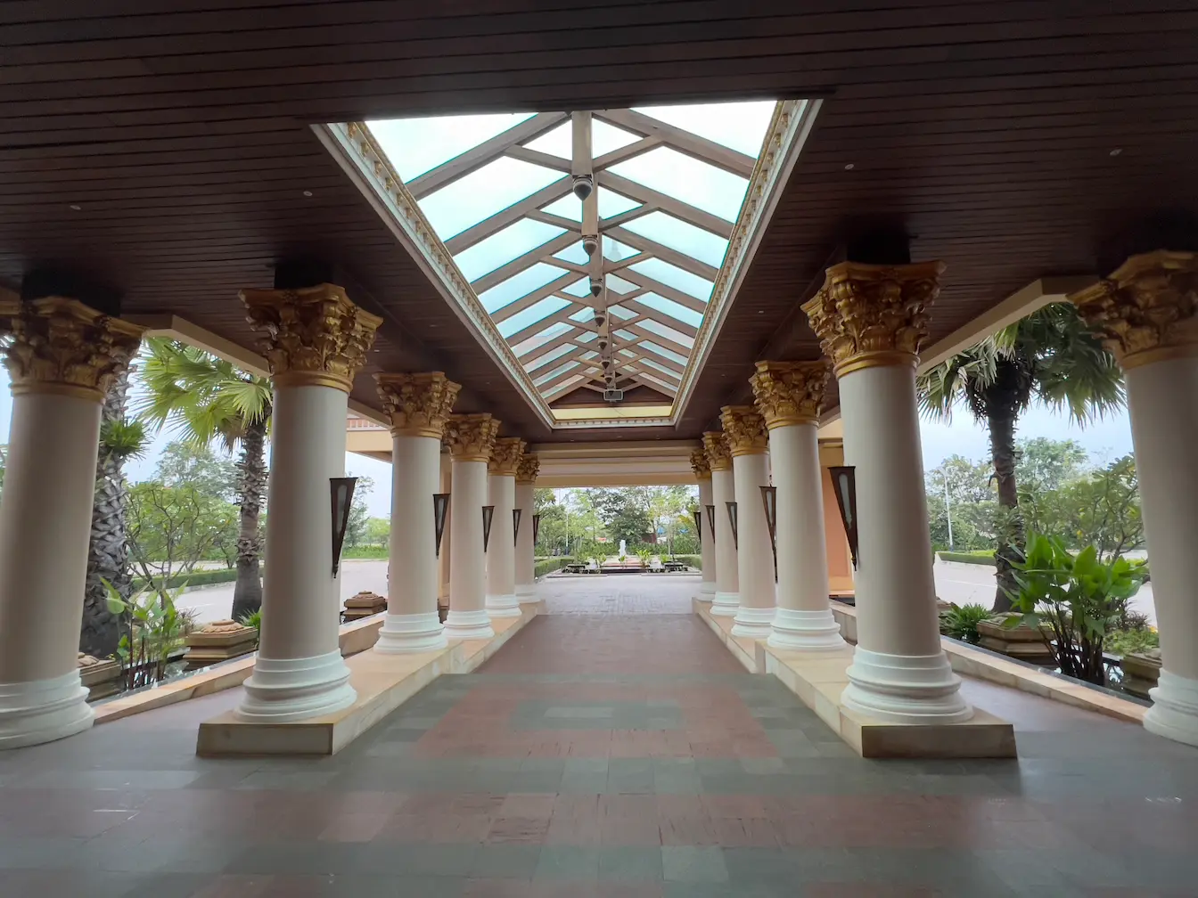 Sokha Siem Reap Resort & Convention hotel entrance